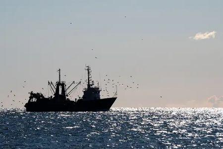 07/05/23   Comment les navires de pêche illégaux dissimulent leur localisation en Afrique de l’Ouest (rapport)